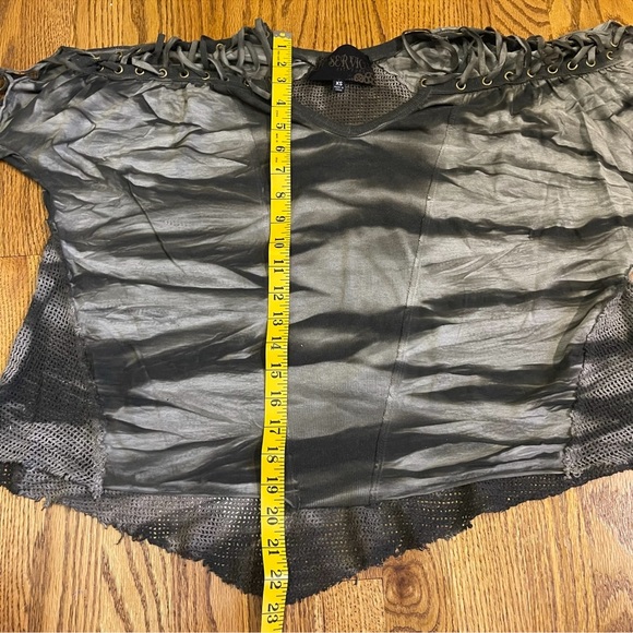 NWOT Oversized Lip Service Chaos Mesh Apocalyptic Olive Top - Picture 6 of 10